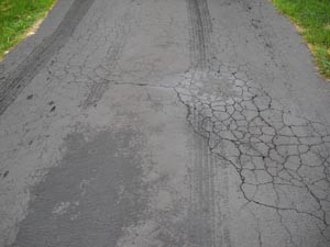 Cracks - Spider Web on Driveway2